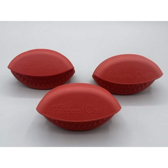Pampered Chef - Red - Microwave Grip 1368 - Set Of Three - Silicone - Retired - Picture 1 of 4